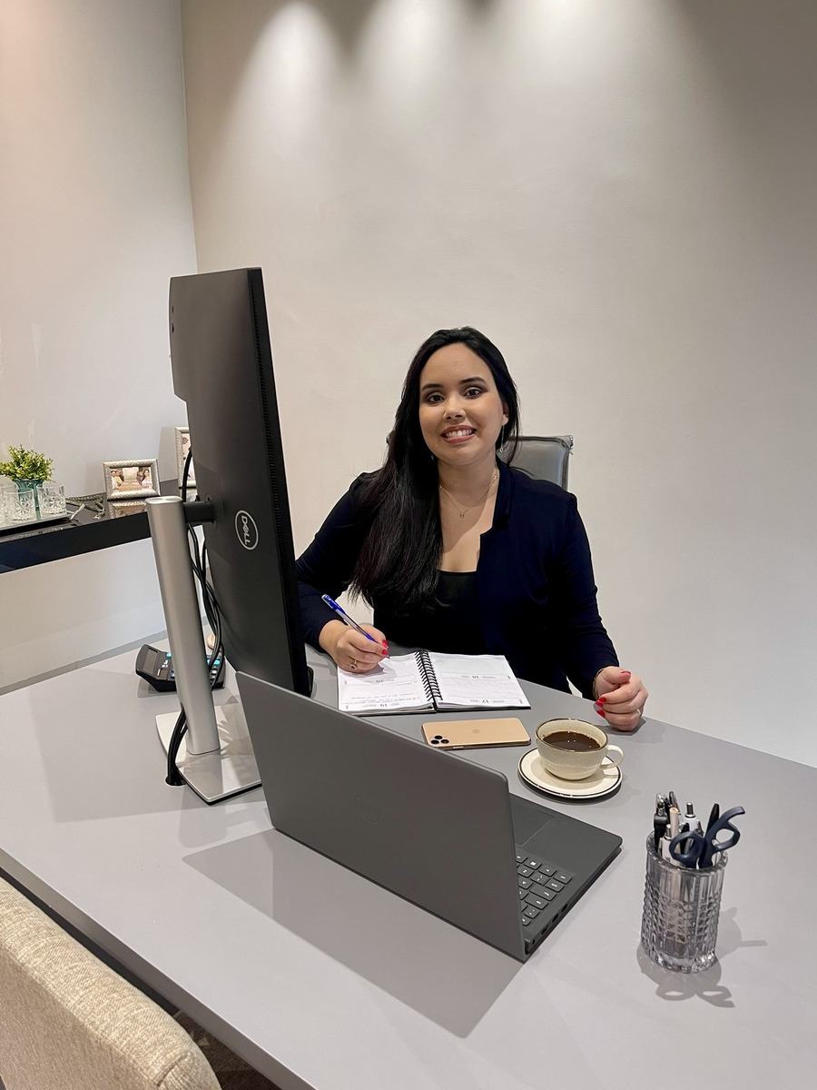 Natália Maria, contadora responsável